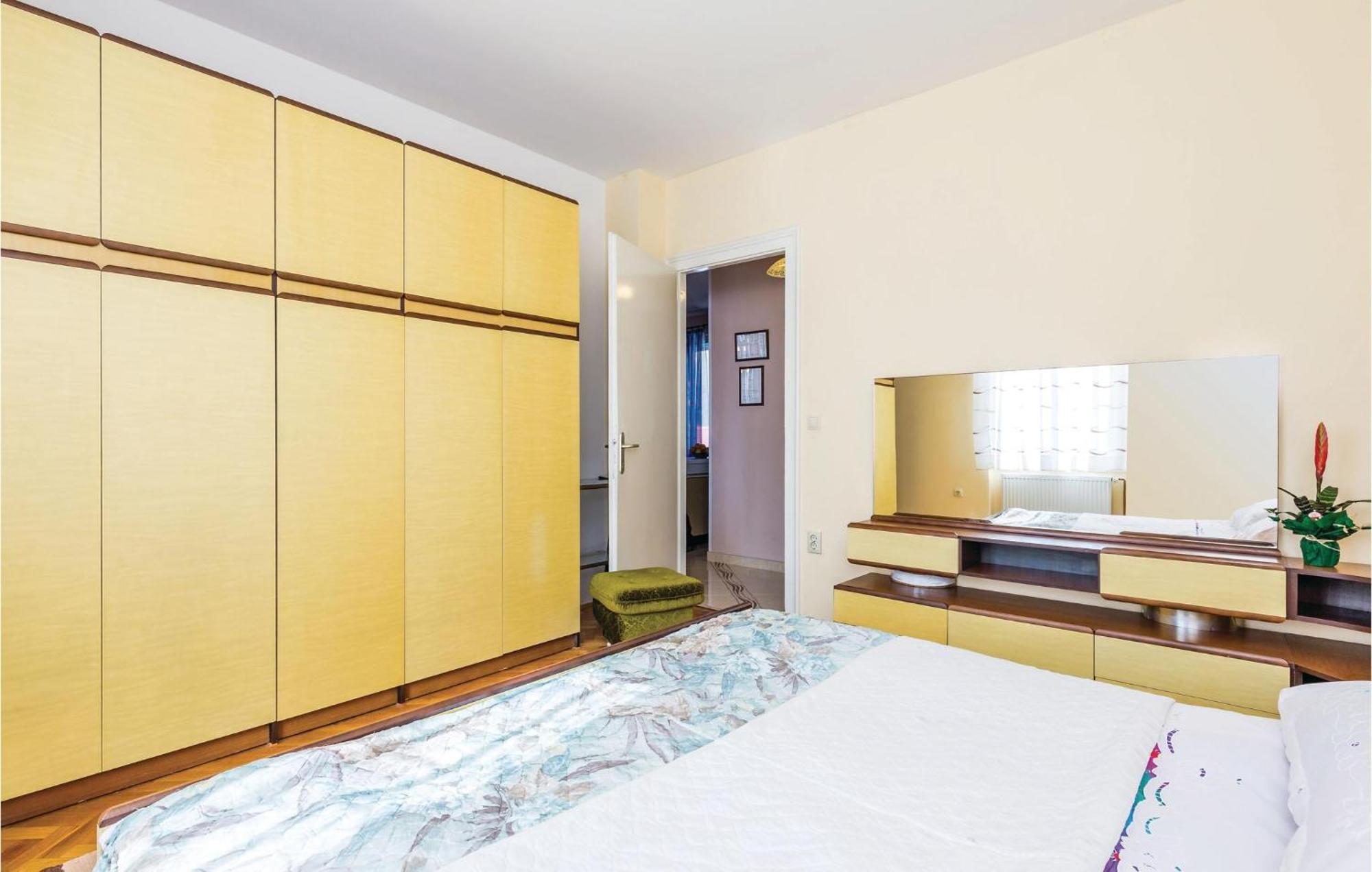 Gorgeous Apartment In Rijeka With Kitchen Exterior photo